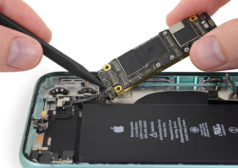 Ремонт iPhone 13 в Красноярске - Аккаунт Сервис
